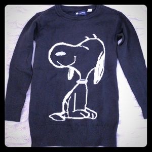 Gap Kids Peanuts Black Sweater with Snoopy